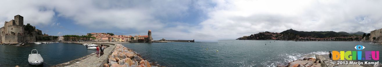 SX27442-57 Collioure panorama